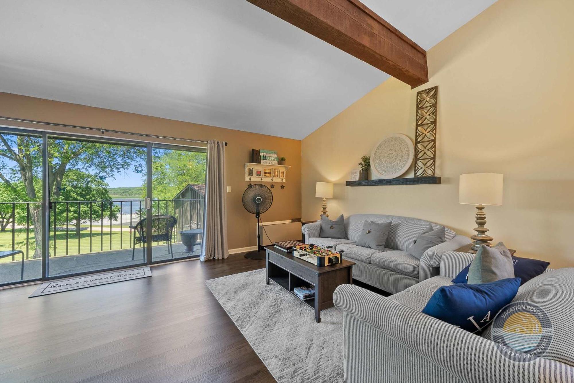 New Lake Como Condo With Lake Views Lake Geneva Ngoại thất bức ảnh